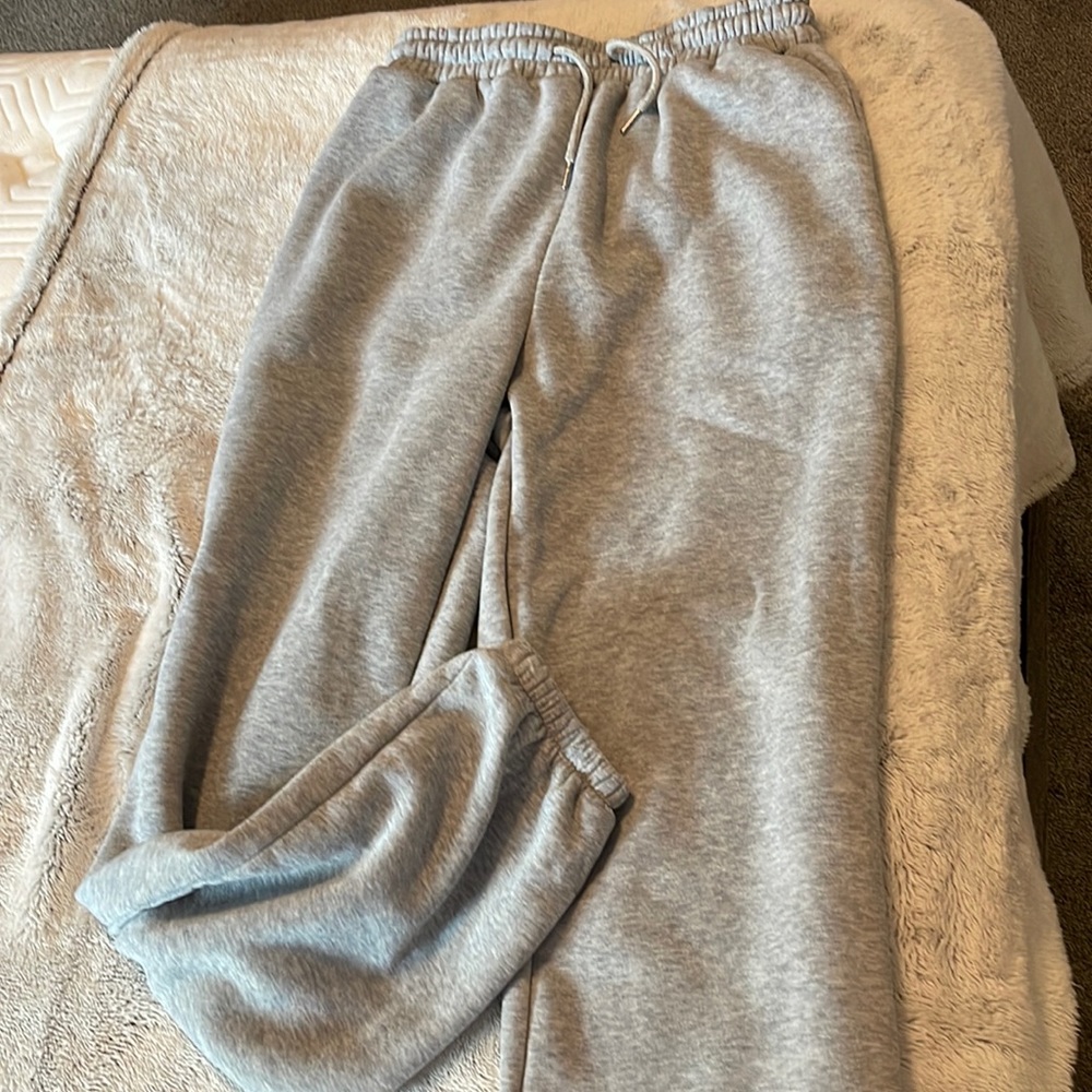 Grey sweat pants